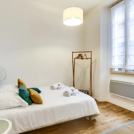Appartamento Immogroom - Renovated Studio - Modern - Wifi - Downtown